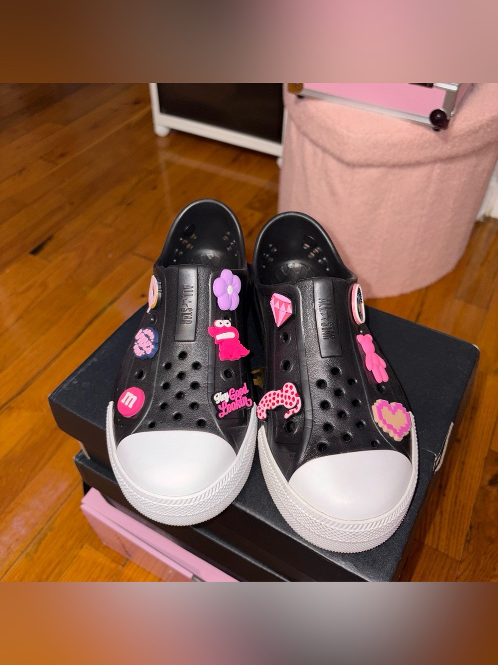 Converse Crocs Customize - Picture 5 of 7